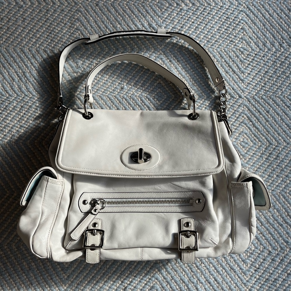 Rare vintage Coach Sydney Turnlock Flap Handbag in white with chrome hardware